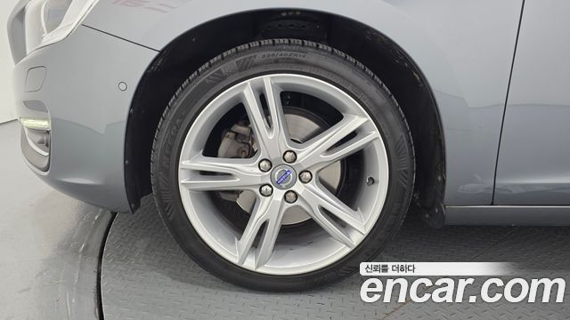 Volvo S60 D4 2nd 2018 — фото 5