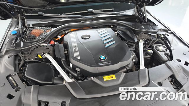 BMW 7 Series (G11) 745Le iPerformance M Sport 2022 — фото 6