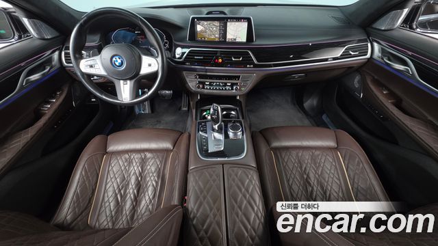 BMW 7 Series (G11) 745Le iPerformance M Sport 2022 — фото 7