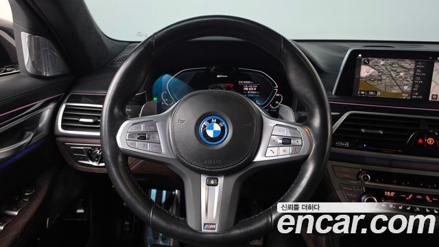 BMW 7 Series (G11) 745Le iPerformance M Sport 2022 — фото 14