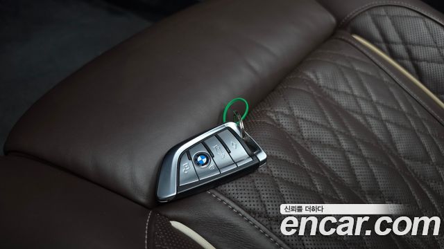 BMW 7 Series (G11) 745Le iPerformance M Sport 2022 — фото 15