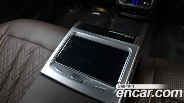 BMW 7 Series (G11) 745Le iPerformance M Sport 2022 — фото 32