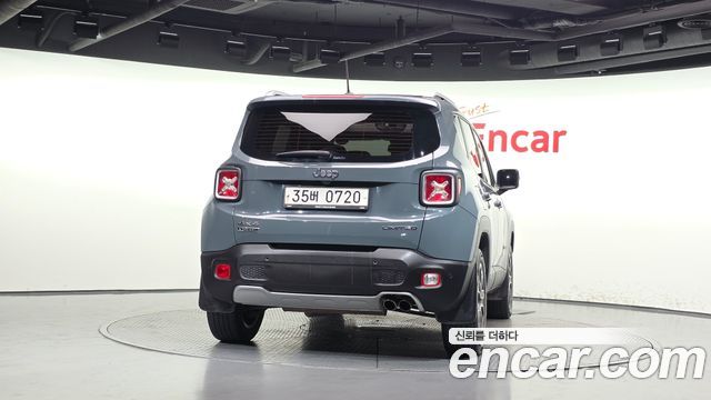 Jeep Renegade 2.0 Diesel Limited AWD 2015 — фото 4