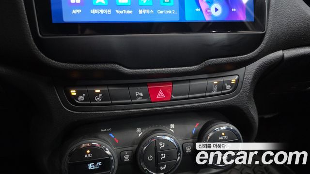 Jeep Renegade 2.0 Diesel Limited AWD 2015 — фото 18