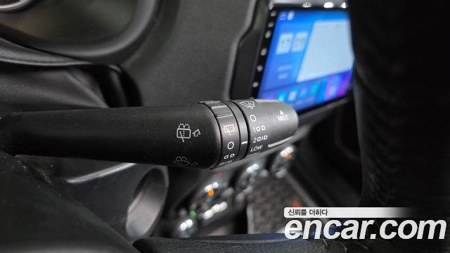 Jeep Renegade 2.0 Diesel Limited AWD 2015 — фото 19