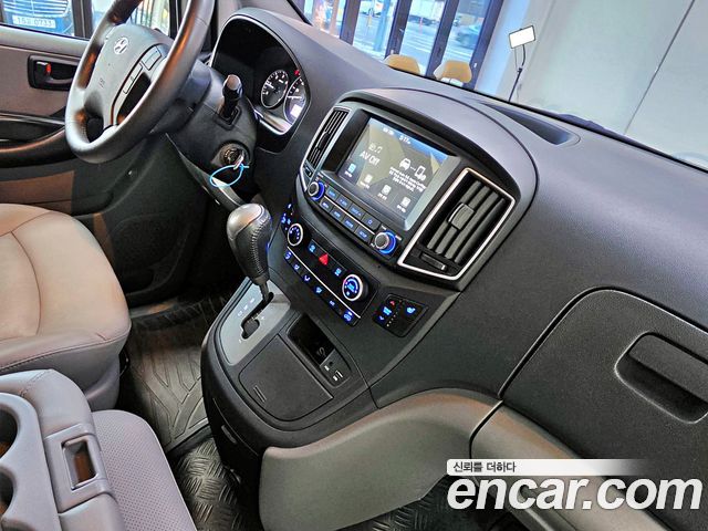 Hyundai Grand Starex Wagon 12-Seater Smart 2020 — фото 9
