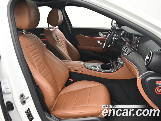 Mercedes-Benz E-Class (W213) E220d 4MATIC AMG Line 2021 — фото 10