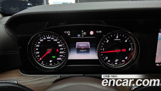 Mercedes-Benz E-Class (W213) E220d 4MATIC Exclusive 2019 — фото 8