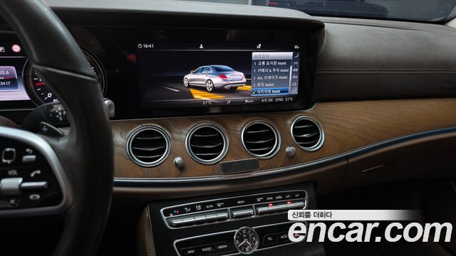 Mercedes-Benz E-Class (W213) E220d 4MATIC Exclusive 2019 — фото 16