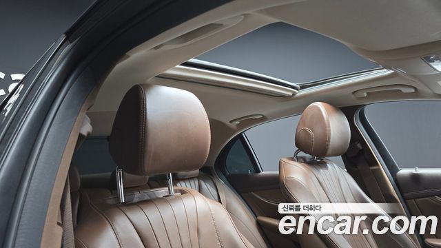 Mercedes-Benz E-Class (W213) E220d 4MATIC Exclusive 2019 — фото 17