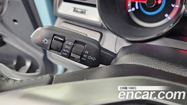 KG Mobility (SsangYong) Tivoli LX 2WD DLX 2015 — фото 17