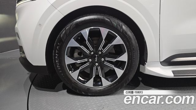 Kia Carnival (IV) Gasoline 9-Seater Signature 2023 — фото 5