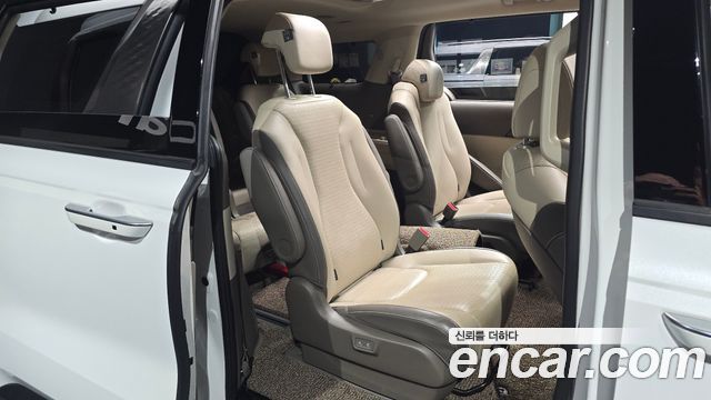 Kia Carnival (IV) Gasoline 9-Seater Signature 2023 — фото 11