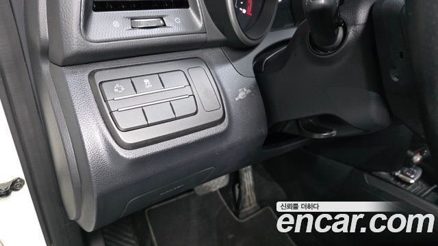 KG Mobility (SsangYong) Tivoli Air 1.6 IX 2WD 2018 — фото 27