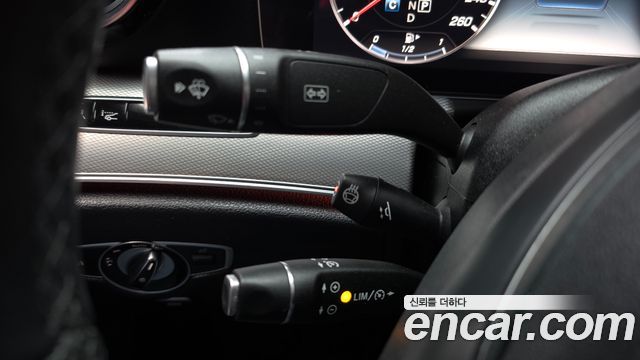 Mercedes-Benz E-Class (W213) E300 AMG Line 2018 — фото 29