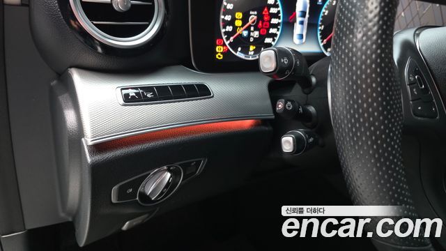 Mercedes-Benz E-Class (W213) E300 AMG Line 2018 — фото 30