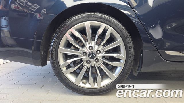 Kia K7 Premier 3.0 GDI Signature 2020 — фото 5