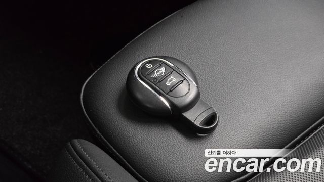 MINI Cooper 5Door Standard 3rd 2019 — фото 14
