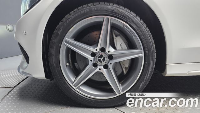 Mercedes-Benz C-Class (W205) C250 d 4MATIC 2018 — фото 5