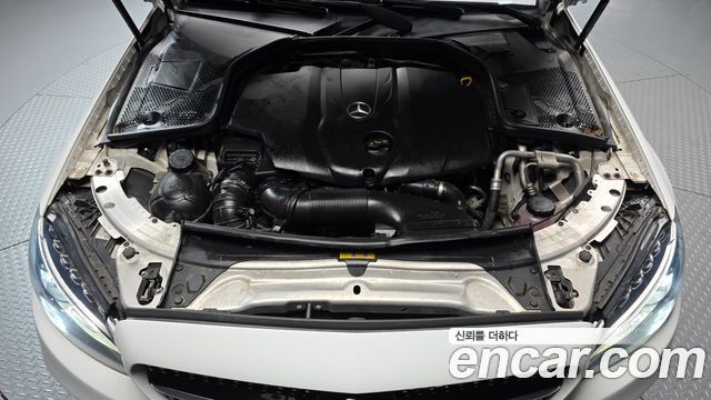 Mercedes-Benz C-Class (W205) C250 d 4MATIC 2018 — фото 6