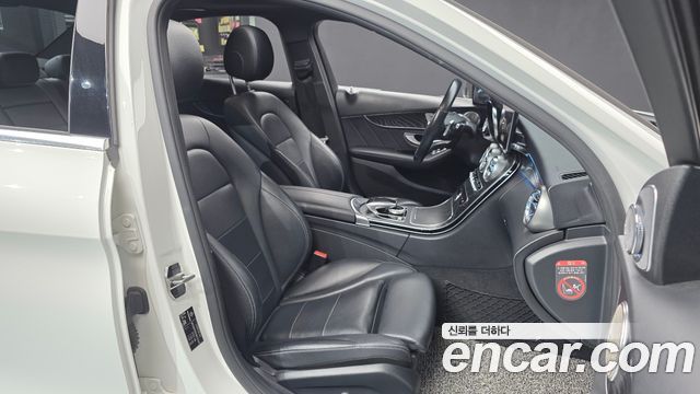Mercedes-Benz C-Class (W205) C250 d 4MATIC 2018 — фото 11