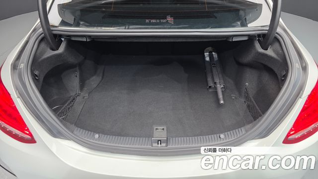 Mercedes-Benz C-Class (W205) C250 d 4MATIC 2018 — фото 20