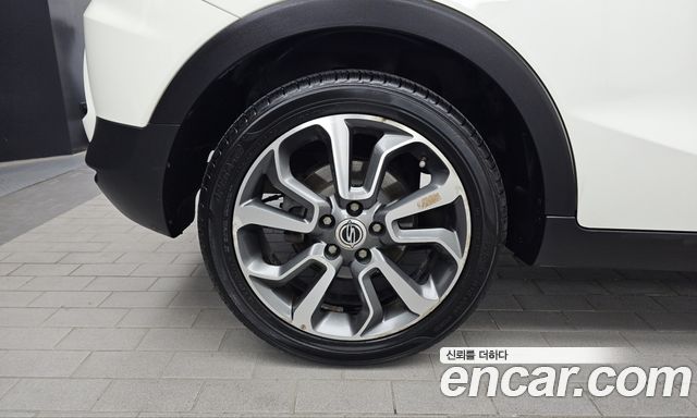 KG Mobility (SsangYong) Tivoli Diesel VX 2WD 2016 — фото 5