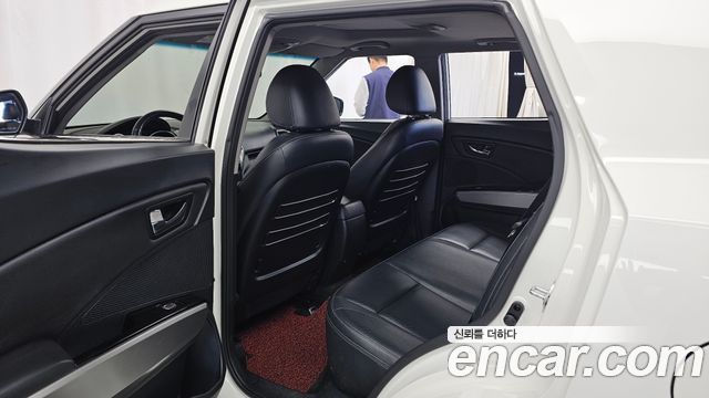 KG Mobility (SsangYong) Tivoli Diesel VX 2WD 2016 — фото 11