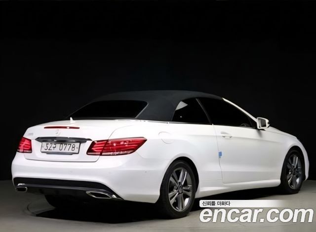 Mercedes-Benz E-Class (W212) E200 Cabriolet 2016 — фото 4