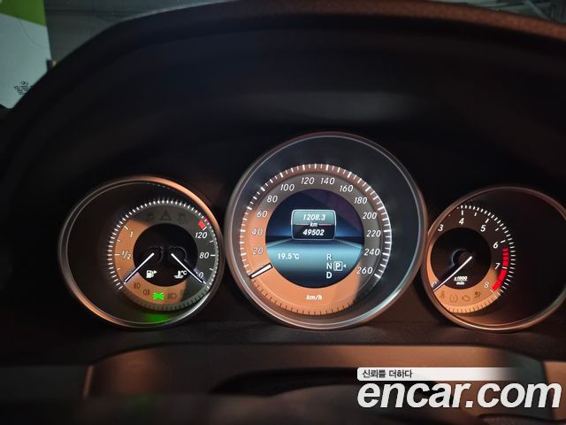 Mercedes-Benz E-Class (W212) E200 Cabriolet 2016 — фото 8
