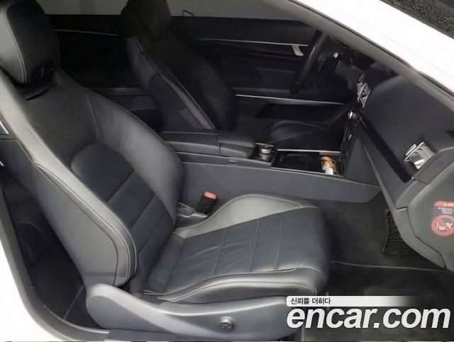 Mercedes-Benz E-Class (W212) E200 Cabriolet 2016 — фото 10