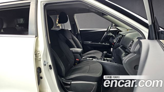 KG Mobility (SsangYong) Tivoli Air Diesel IX 2WD 2017 — фото 11