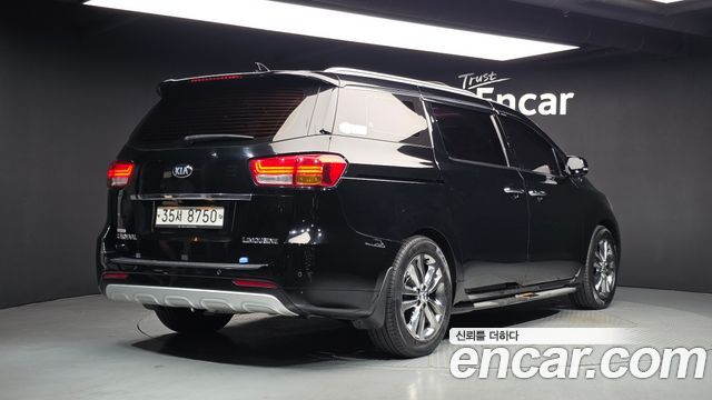 Kia Carnival 9-seater Noblesse 2017 — фото 2