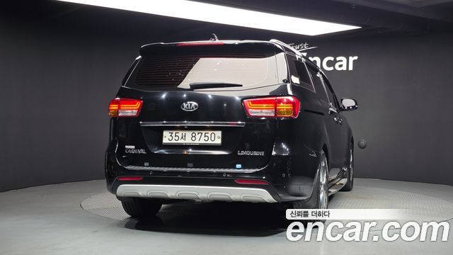 Kia Carnival 9-seater Noblesse 2017 — фото 4
