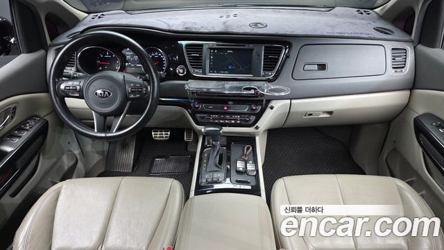 Kia Carnival 9-seater Noblesse 2017 — фото 7