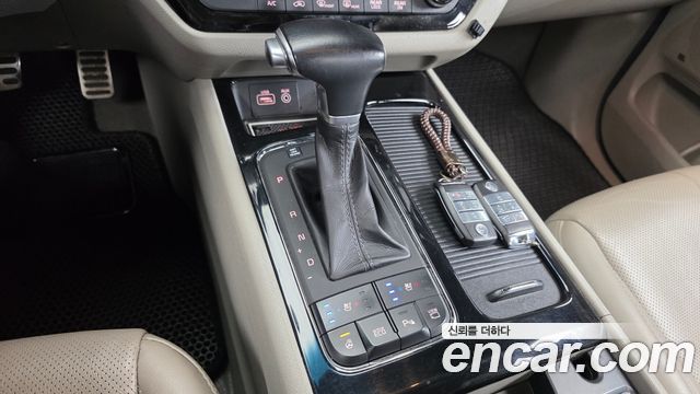 Kia Carnival 9-seater Noblesse 2017 — фото 9