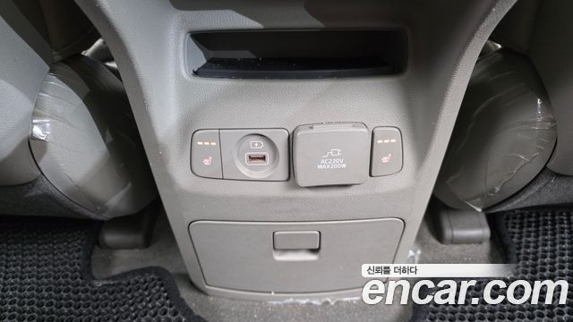 Kia Carnival 9-seater Noblesse 2017 — фото 19