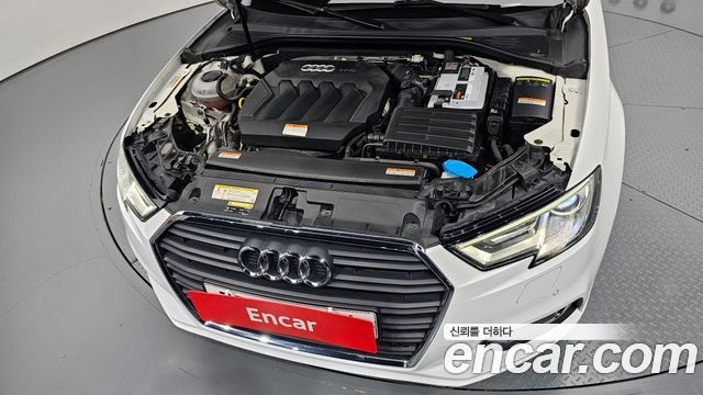 Audi A3 40 TFSI 8V 2018 — фото 6