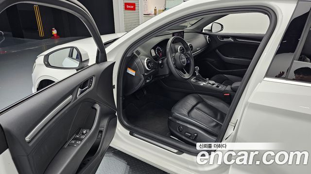 Audi A3 40 TFSI 8V 2018 — фото 10