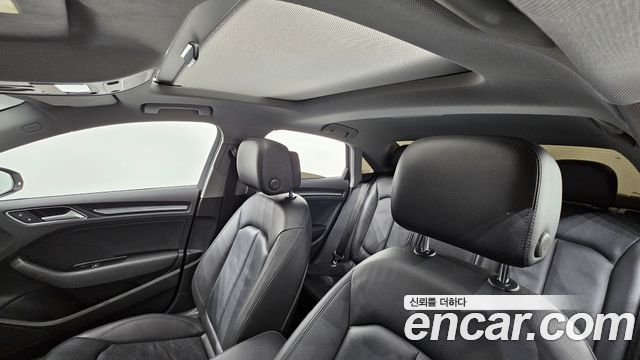 Audi A3 40 TFSI 8V 2018 — фото 19