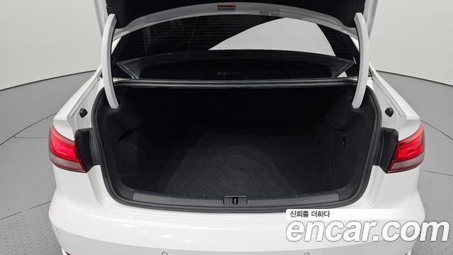 Audi A3 40 TFSI 8V 2018 — фото 20