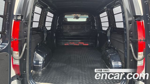 Hyundai Staria Cargo 3-Seater Modern 2024 — фото 20