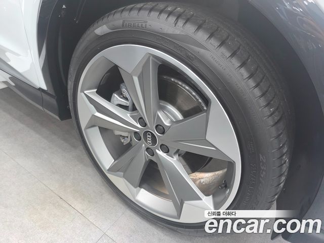 Audi Q4 e-tron (F4) 45 Premium Sportback 2026 — фото 5