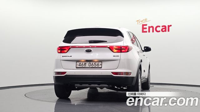 Kia Sportage (IV) Diesel 1.7 2WD Trendy 2016 — фото 4