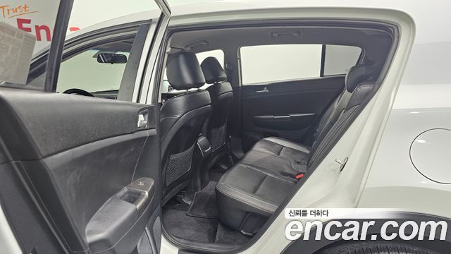 Kia Sportage (IV) Diesel 1.7 2WD Trendy 2016 — фото 11