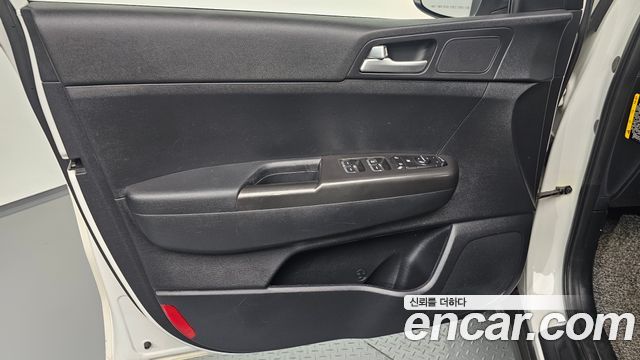 Kia Sportage (IV) Diesel 1.7 2WD Trendy 2016 — фото 24