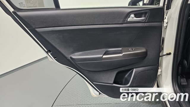 Kia Sportage (IV) Diesel 1.7 2WD Trendy 2016 — фото 25