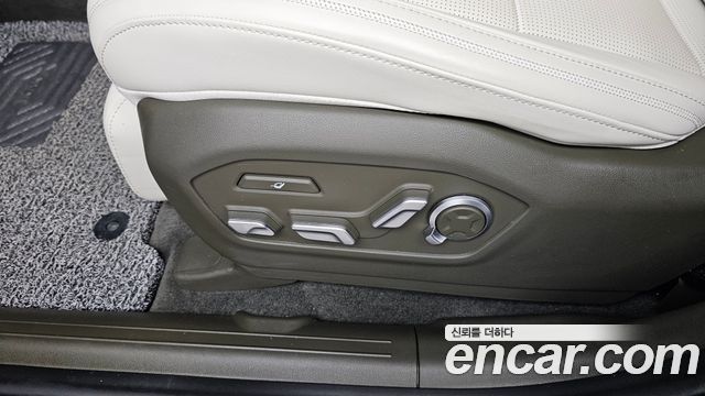 Hyundai Santa Fe (MX5) Gasoline 2.5T 4WD Calligraphy 2025 — фото 31