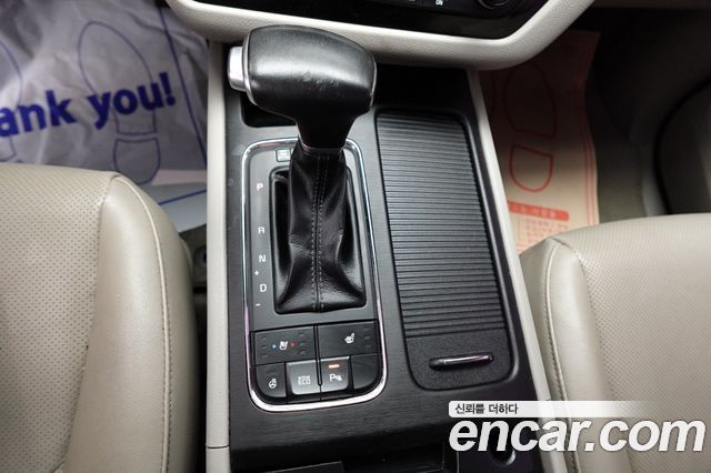 Kia Carnival 9-seater Luxury 2018 — фото 12