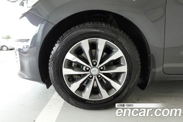 Kia Carnival 9-seater Luxury 2018 — фото 17